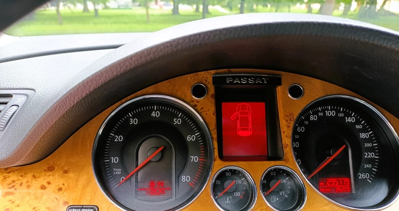 Volkswagen Passat cena 13900 przebieg: 295800, rok produkcji 2007 z Oborniki małe 326